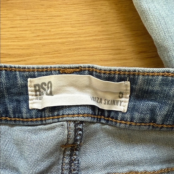 RSQ Juniors Distressed Skinny Jeans Blue and Light Blue Size 5 Low Rise - Picture 5 of 6